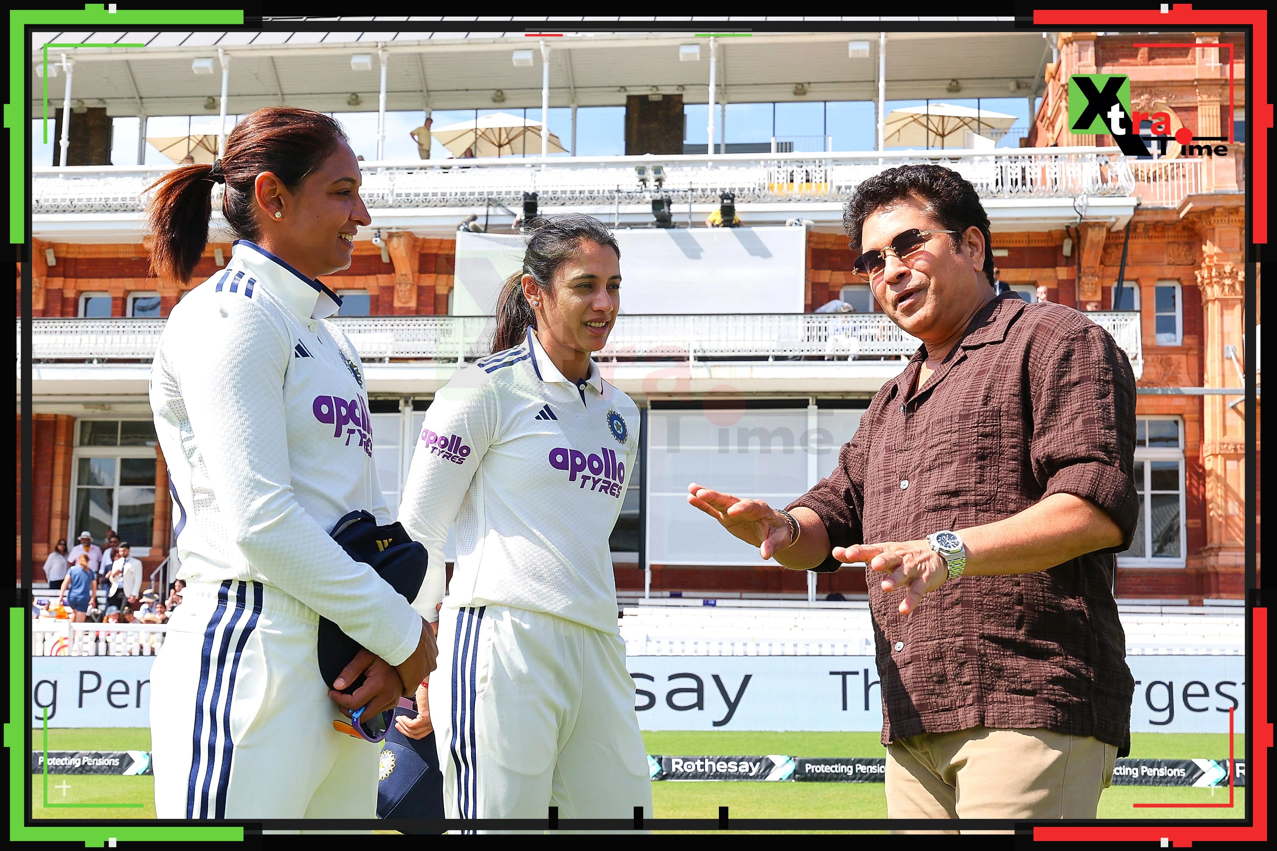 Sachin Tendulkar gives a pep talk to the Indian Womens Team on Day 4 of their test against England